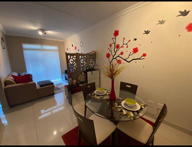 1 BEDROOM APARTMENT FOR SALE IN UMHLANGA RIDGE